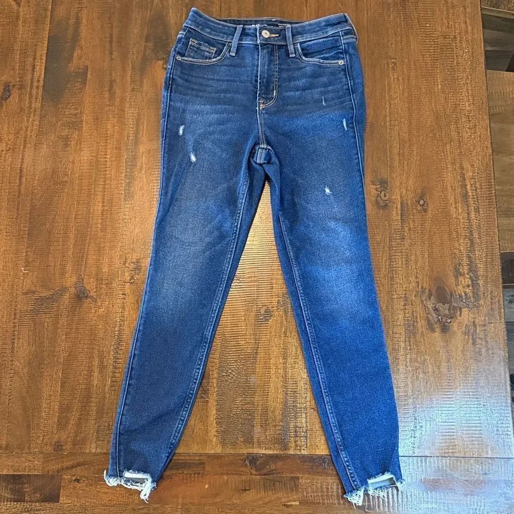 Old Navy rockstar super skinny Jean w/ Secret Smooth Pockets